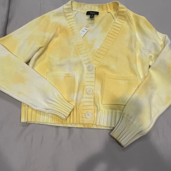 Aqua Bloomingdale’s 3 Piece Skirt Set - Picture 6 of 7